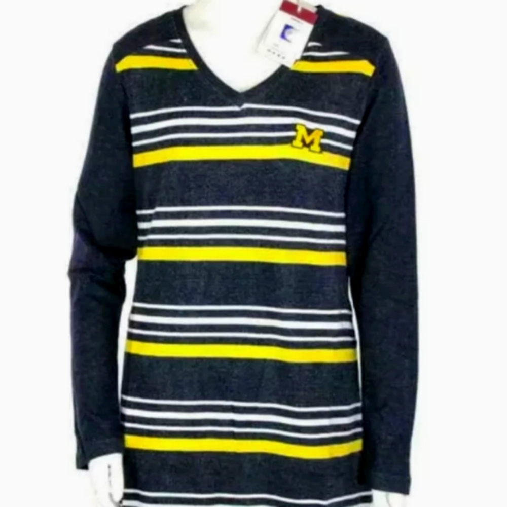 UG Apparel NCAA WolveMichigan Women's Long Sleeve Tunic, Sz Small College